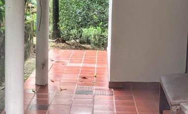 CASA PARA MODERNIZAR EN MELGAR