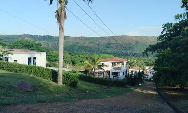 CASA PARA MODERNIZAR EN MELGAR