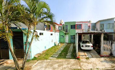 CASA DE REMATE CATAMARAN 197 PUERTO ESMERALDA VERACRUZ 96536