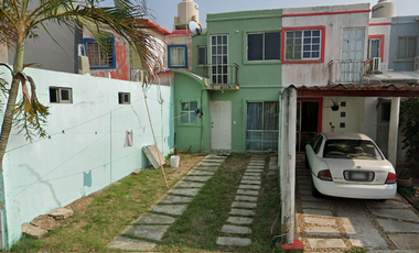 CASA DE REMATE CATAMARAN 197 PUERTO ESMERALDA VERACRUZ 96536