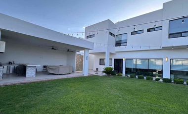 RENTA RESIDENCIA CONTEMPORÁNEA