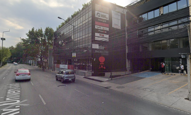 ESPLENDIDO LOCAL A PIE DE AVENIDA UNIVERSIDAD