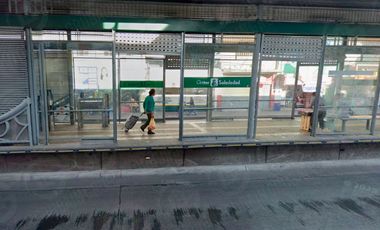 Edificio en Renta de 3 pisos, uso comercial sobre Av Miguel Aleman, Leon, Gto.