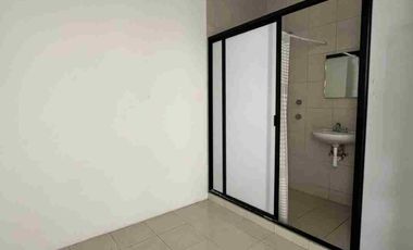 MADERNA CASA EN RENTA EN LOMAS DE ANGELÓPOLIS.  CERCA DE BARRIO CASCATTA