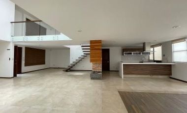 CASA EN RENTA, MOD. HANNA, RESIDENCIAL VALLE DE LAS FUENTES, CALIMAYA