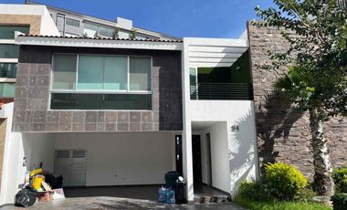 Casa en Renta en Parque Toscana (frente a Sonata) en Lomas de Angelopolis