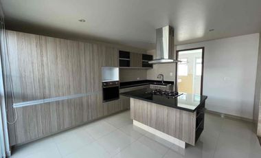 Casa en Renta en Parque Toscana (frente a Sonata) en Lomas de Angelopolis