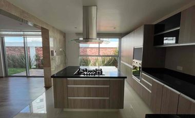 Casa en Renta en Parque Toscana (frente a Sonata) en Lomas de Angelopolis