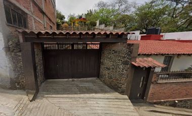 BONITA CASA EN VENTA EN TEPOZTLÁN, MORELOS