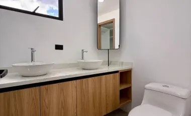 CASA EN VENTA, 3 HABITACIONES - TUMBACO QUITO ECUADOR