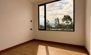 CASA EN VENTA, 3 HABITACIONES - TUMBACO QUITO ECUADOR