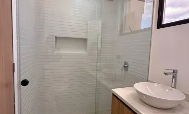 CASA EN VENTA, 3 HABITACIONES - TUMBACO QUITO ECUADOR