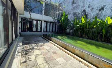 Dijual semi villa tukad badung renon denpasar selatan.