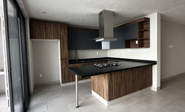 Casa nueva en Fracc. El Edén, Zona Santa Anita