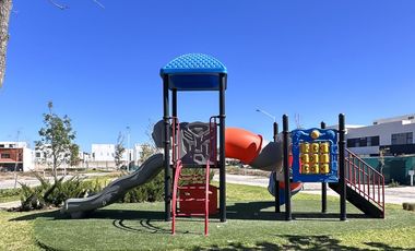 Casa en Coto Altanza en Soaré III, Solares, Zapopan