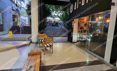 Local OVIEDO, esquina