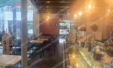 Local OVIEDO, esquina