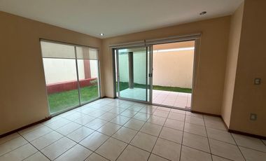 Residencia en venta en Jardin Real Zapopan