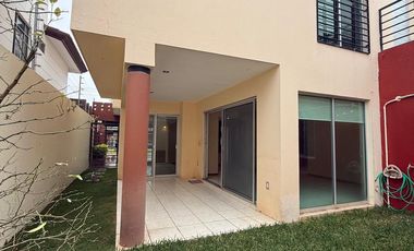 Residencia en venta en Jardin Real Zapopan