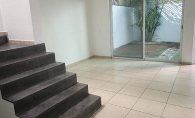 CASA EN RENTA CAMINO A CAÑADAS CERCA DEL NUEVO COSTCO