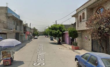 BONITA CASA EN VENTA EN CHIMALHUACÁN, EDOMEX