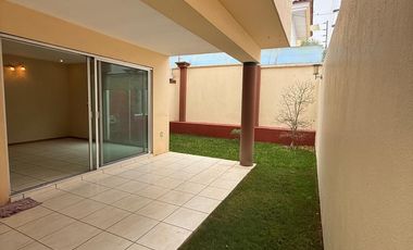 Residencia en venta en Jardin Real Zapopan