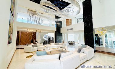 Lujosa Residencia en Venta Bosque de las Lomas Zapopan Zona Andares