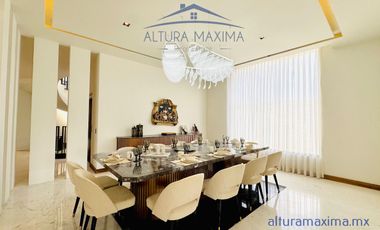 Lujosa Residencia en Venta Bosque de las Lomas Zapopan Zona Andares