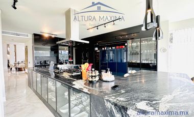 Lujosa Residencia en Venta Bosque de las Lomas Zapopan Zona Andares