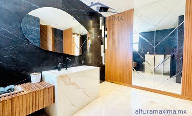 Lujosa Residencia en Venta Bosque de las Lomas Zapopan Zona Andares