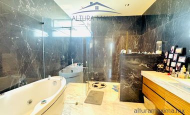 Lujosa Residencia en Venta Bosque de las Lomas Zapopan Zona Andares