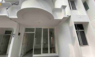 Disewakan Rumah Bagus Tanjung Duren Utara