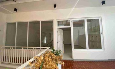 Disewakan Rumah Bagus Tanjung Duren Utara