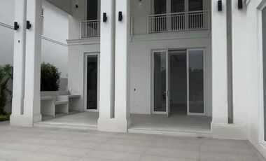 Se vende casa por estrenar en Aires del Batán con ascensor Vista al Lago