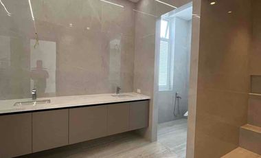 Se vende casa por estrenar en Aires del Batán con ascensor Vista al Lago