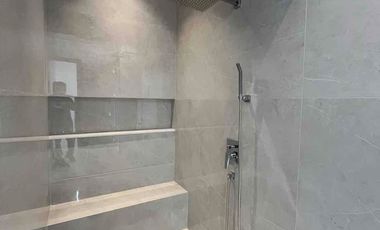 Se vende casa por estrenar en Aires del Batán con ascensor Vista al Lago