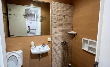 DISEWAKAN RUMAH FURNISH DALAM CLUSTER DI SUMMARECON BEKASI