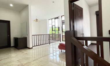 FOR RENT HUNIAN FURNIHSED 5BR AKSES DEKAT JALAN UTAMA BYPAS SANUR