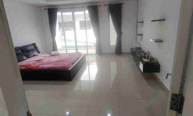 Dijual rumah bagus 3 lantai 4 kamar tidur di Pluit