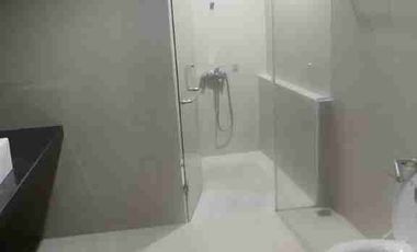 Dijual rumah bagus 3 lantai 4 kamar tidur di Pluit