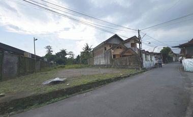 Rumah Mewah Jogja, Belakang Gereja Banteng Jl.Kaliurang Sleman