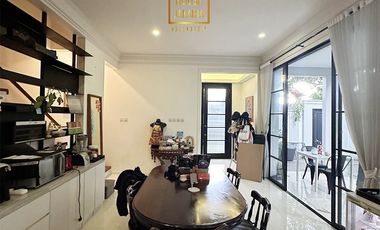 Rumah American Classic area Kemang Jakarta Selatan