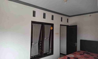 DIKONTRAKKAN / DIJUAL RUMAH DI KEPANJEN MALANG