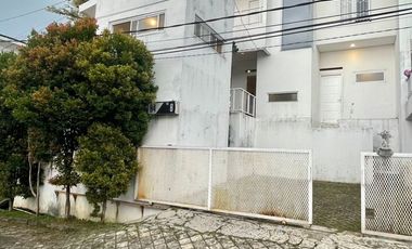 Dijual Rumah Siap Huni, Rumah Mewah Harga Murah, Lokasi Strategis