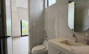 Se vende casa amoblada 5 habitaciones en Blue Bay • Isla Mocolí