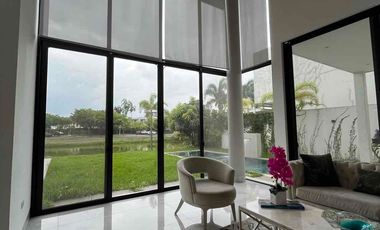 Se vende casa amoblada 5 habitaciones en Blue Bay • Isla Mocolí