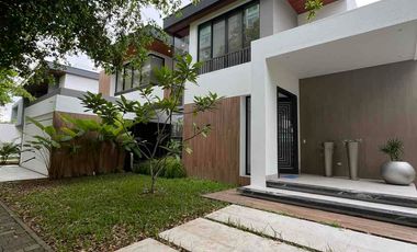 Se vende casa amoblada 5 habitaciones en Blue Bay • Isla Mocolí