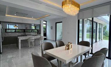 Se vende casa amoblada 5 habitaciones en Blue Bay • Isla Mocolí