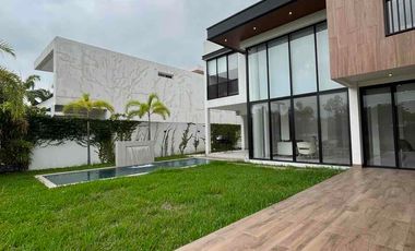 Se vende casa amoblada 5 habitaciones en Blue Bay • Isla Mocolí