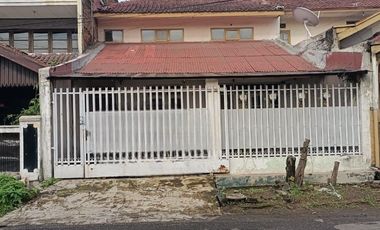 Jual Rumah Siap Pakai, Aman dan Strategis Tengah Kota